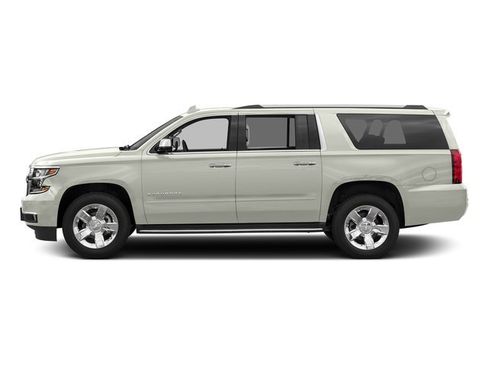 Used 2017 Chevrolet Suburban Premier AWD/4WD image 3