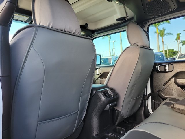Used 2025 Jeep Gladiator Sport AWD/4WD image 14