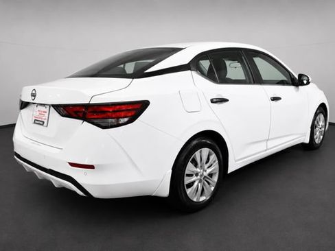 Used 2025 Nissan Sentra S FWD image 4