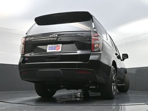 Used 2024 Chevrolet Tahoe Z71 w/ Luxury Package AWD/4WD image 34