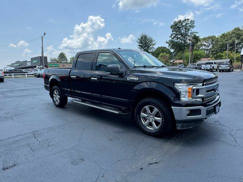 Used 2018 Ford F150 XLT w/ Equipment Group 302A Luxury AWD/4WD image 4