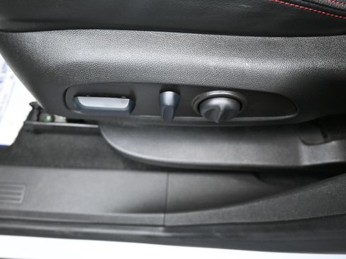 Used 2022 Chevrolet Equinox RS AWD/4WD image 10