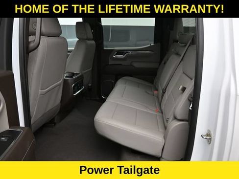 Used 2022 Chevrolet Silverado 1500 LTZ AWD/4WD image 38