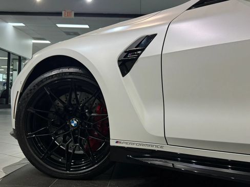 Used 2021 BMW M4 Competition w/ M Carbon Exterior Package RWD image 11