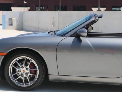 Used 2002 Porsche Boxster RWD image 14