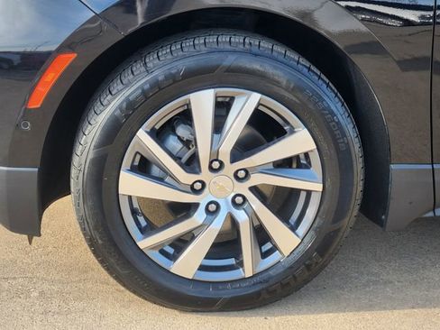 Used 2023 Chevrolet Equinox Premier FWD image 18
