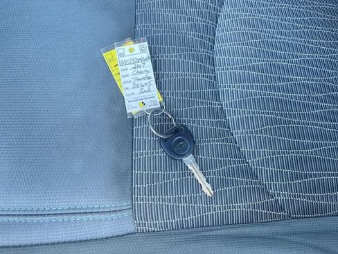 Used 2017 Chevrolet Traverse LT FWD image 32