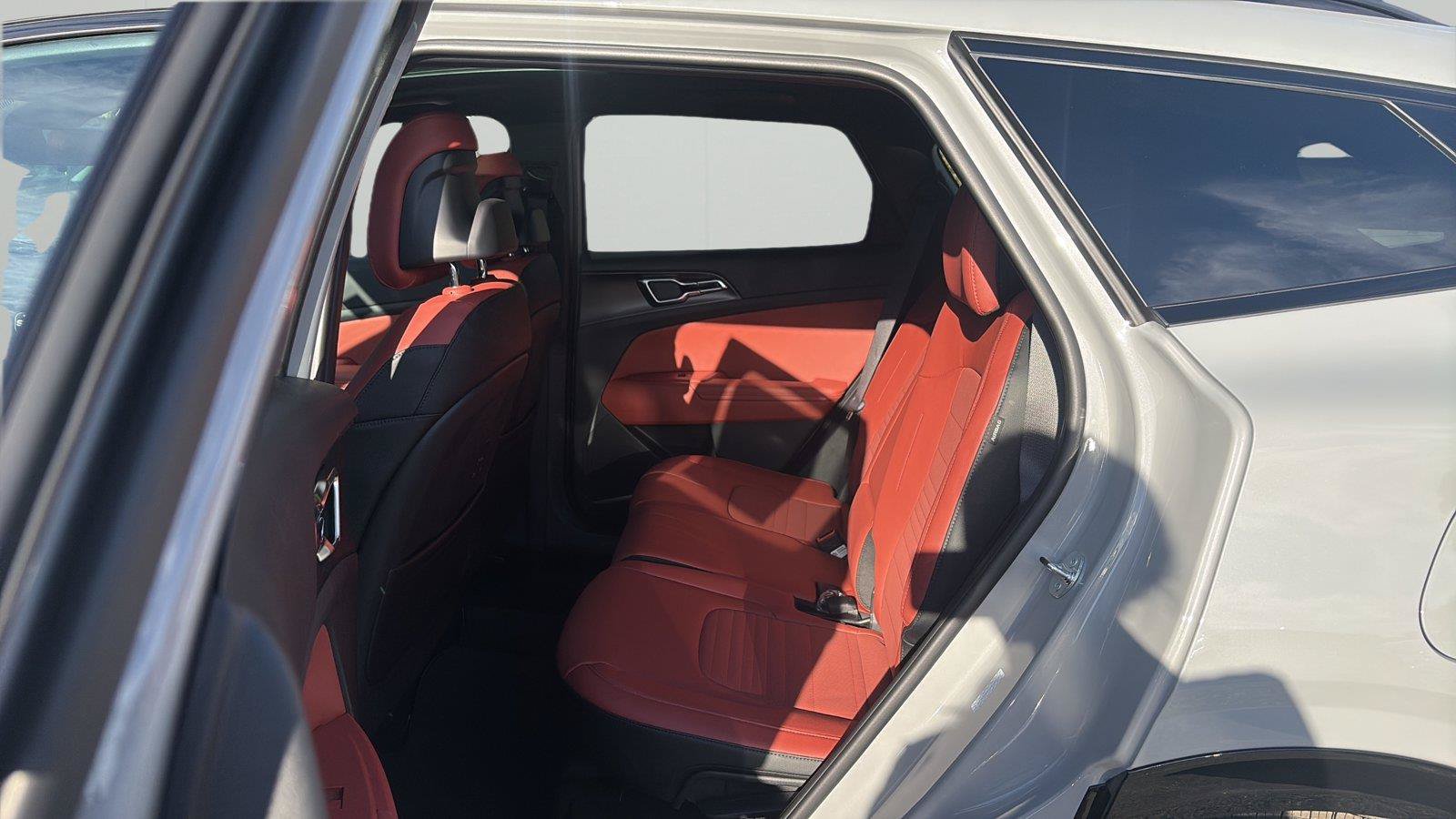 New 2027 Kia Sportage SX FWD image 11