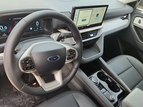 New 2026 Ford Explorer Active w/ Active Comfort Package AWD/4WD image 9