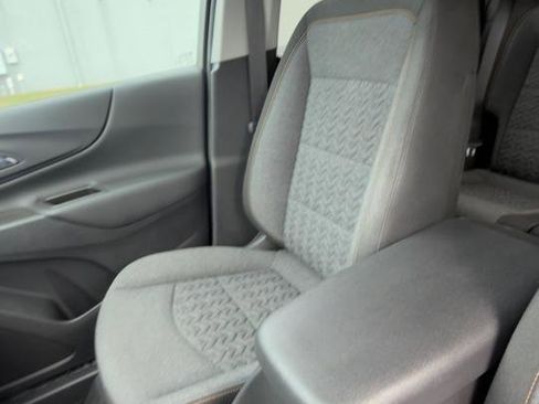 Used 2023 Chevrolet Equinox LT w/ Driver Convenience Package AWD/4WD image 19