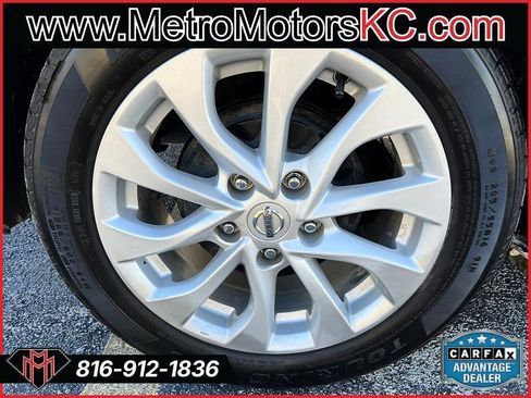 Used 2018 Nissan Sentra SV image 18