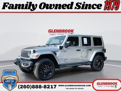 Used 2024 Jeep Wrangler Sahara w/ Technology Group image 1
