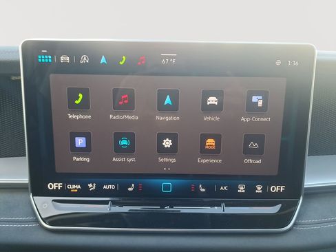 New 2025 Volkswagen Tiguan SE AWD/4WD image 23