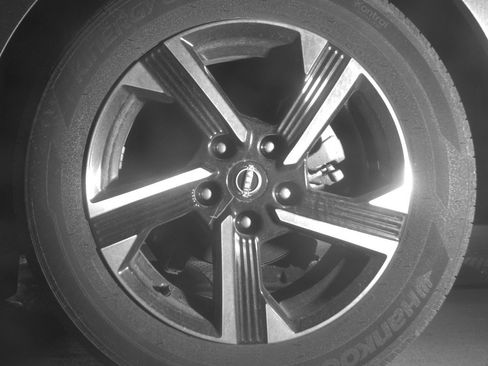 Used 2025 Nissan Sentra SV FWD image 14
