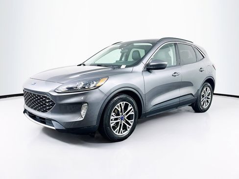 Used 2022 Ford Escape SEL image 3