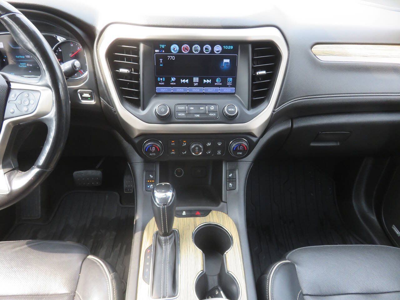 Used 2019 GMC Acadia Denali w/ Technology Package AWD/4WD image 16