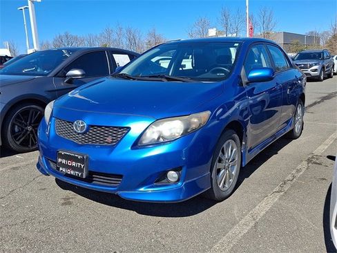 Used 2010 Toyota Corolla S image 2