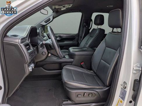 Used 2022 GMC Yukon SLT w/ SLT Luxury Package AWD/4WD image 10