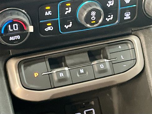 Used 2023 GMC Acadia Denali w/ Denali Technology Package image 17