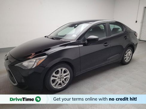 Used 2017 Toyota Yaris iA image 1
