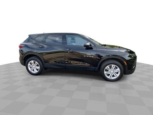Used 2021 Chevrolet Blazer LT AWD/4WD image 3