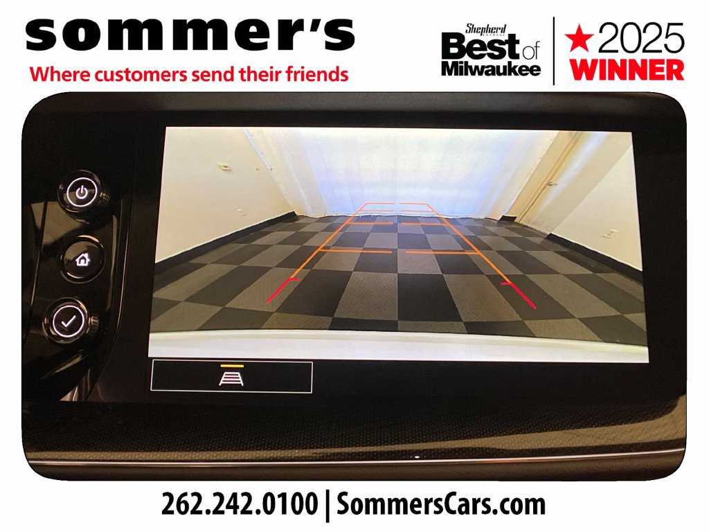 Used 2023 Buick Envision Essence FWD image 17