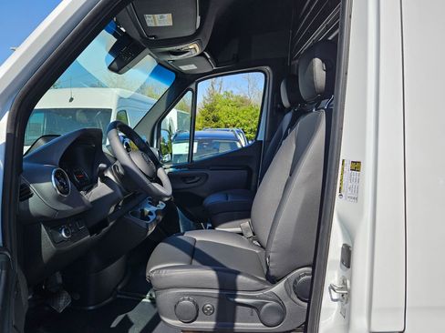 New 2026 Mercedes-Benz Sprinter 2500 image 13