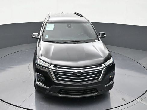 Used 2022 Chevrolet Traverse LT FWD image 19