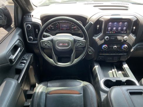 Used 2019 GMC Sierra 1500 AT4 w/ AT4 Premium Package AWD/4WD image 4