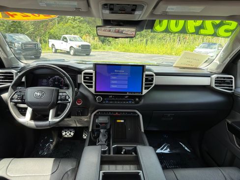 Used 2024 Toyota Tundra Limited w/ TRD Off-Road Package AWD/4WD image 30