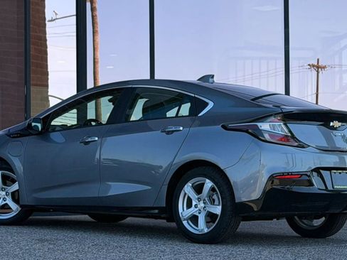 Used 2019 Chevrolet Volt LT w/ Power Convenience Package FWD image 8