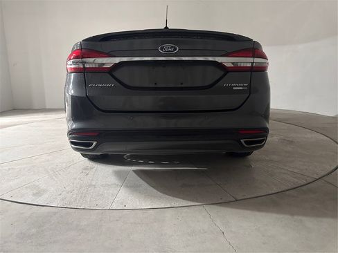 Used 2018 Ford Fusion Titanium image 27