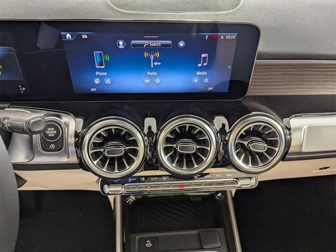 New 2026 Mercedes-Benz GLB 250 image 16