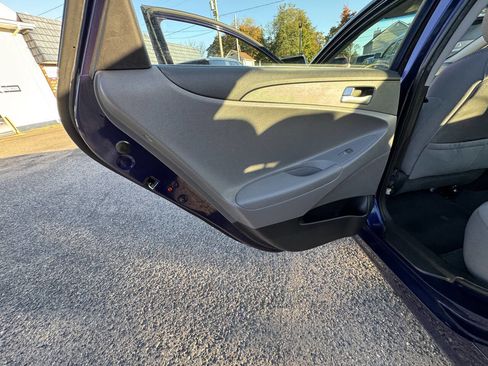 Used 2011 Hyundai Sonata GLS image 40