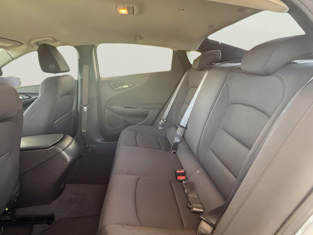 Used 2023 Chevrolet Malibu LS FWD image 39