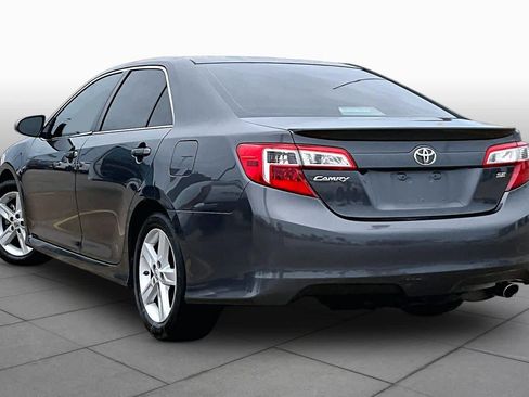 Used 2012 Toyota Camry SE FWD image 11