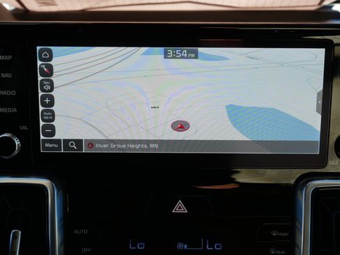 Certified 2023 Kia Sorento SX image 30