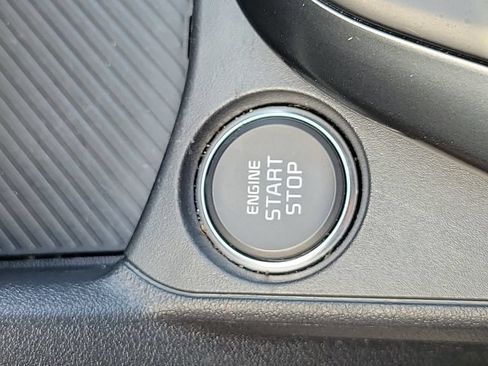 Used 2025 Kia K4 FWD image 29