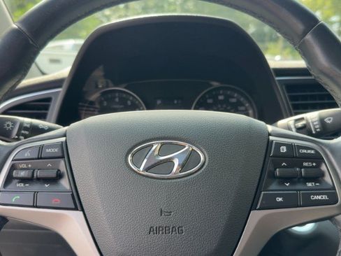 Used 2017 Hyundai Elantra Value Edition w/ Cargo Package FWD image 19