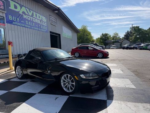 Used 2006 BMW Z4 3.0i image 3