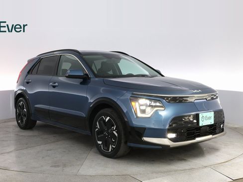 Used 2023 Kia Niro Wave image 4