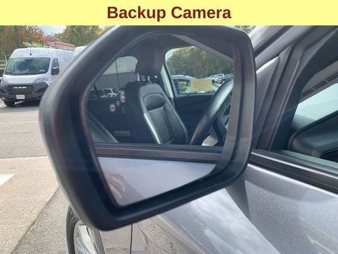 Used 2022 Ford Explorer XLT w/ Equipment Group 202A image 8