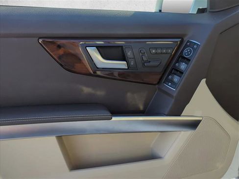 Used 2015 Mercedes-Benz GLK 350 2WD image 7