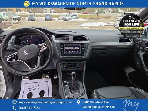 Used 2022 Volkswagen Tiguan SEL R-Line image 13