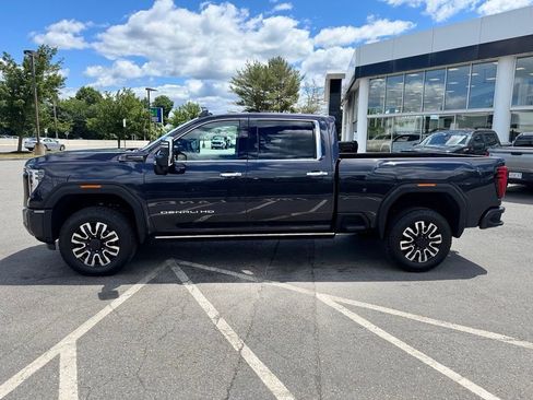 Used 2025 GMC Sierra 2500 Denali Ultimate AWD/4WD image 2
