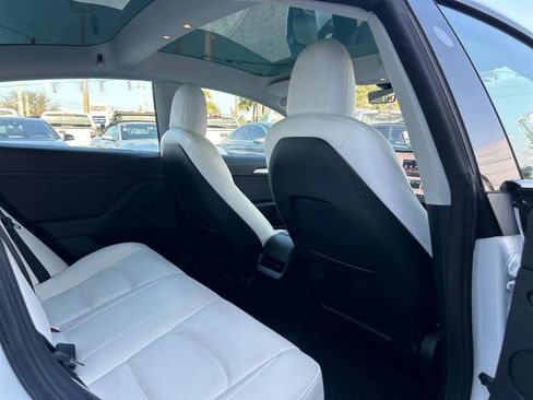 Used 2023 Tesla Model 3 Standard Range image 23