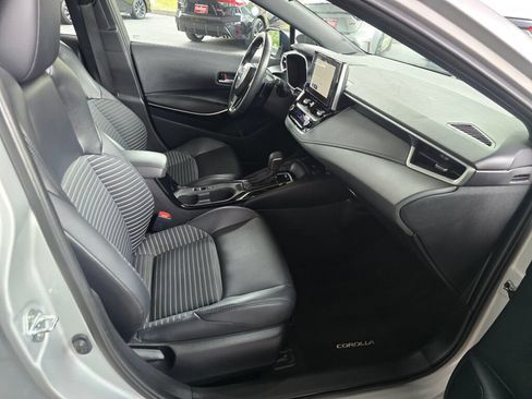 Used 2024 Toyota Corolla XSE FWD image 11