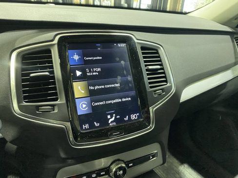 Used 2018 Volvo XC90 T5 Momentum w/ Convenience Package AWD/4WD image 7
