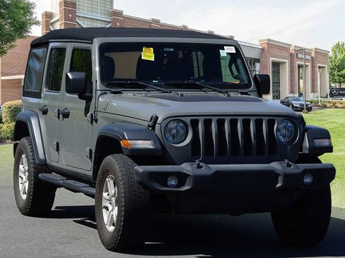 Used 2020 Jeep Wrangler Unlimited Sport S image 3