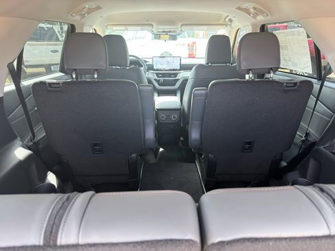 New 2026 Ford Explorer Active w/ Active Comfort Package RWD image 15